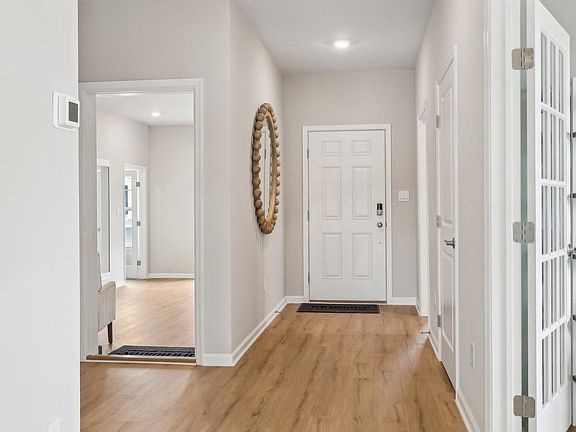 4th image of 224 Teton Ct