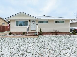 6901 Revere Rd, Parma Heights, OH 44130