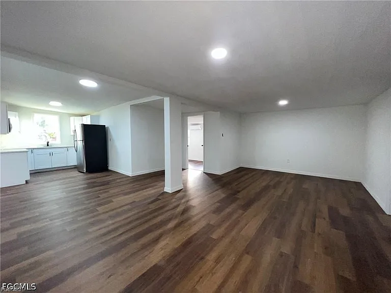 1270 Allen St #B — Photo 3