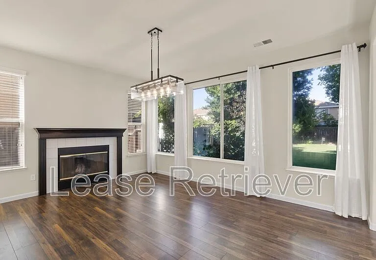 4298 Christopher Michael Ct — Photo 4