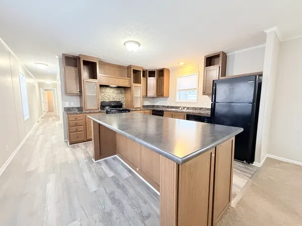 4000 E 134th St #72-N, Chicago, IL 60633