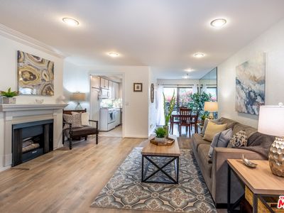 1355 N Sierra Bonita Ave APT 209, Los Angeles, CA, 90046