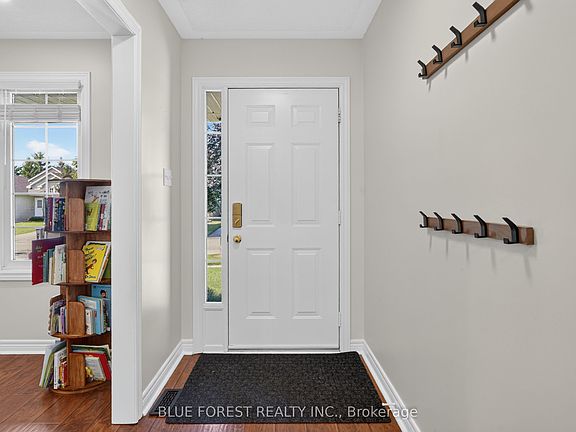 4th image of 11 Edgewell Cres
