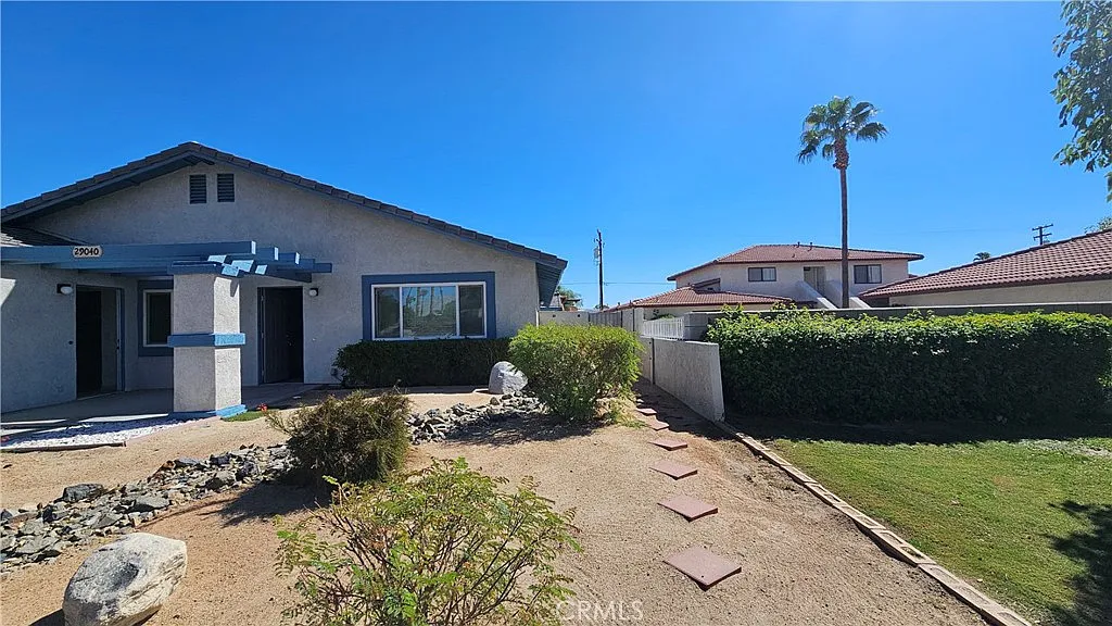 29040 Landau Blvd — Photo 2