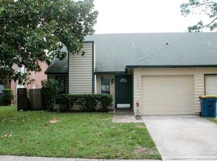 11556 Fort Caroline Lakes Dr, Jacksonville, FL 32225