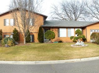 109 Harrison St, Grandview, WA 98930