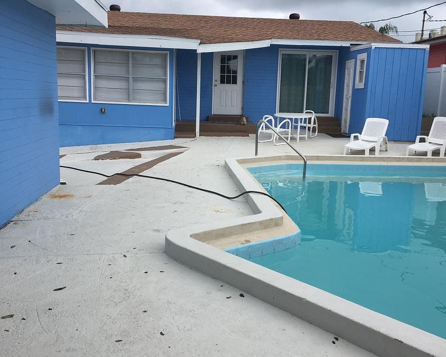1st image of 109 Raymond Ave