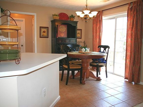 Breakfast Nook opens onto Deck