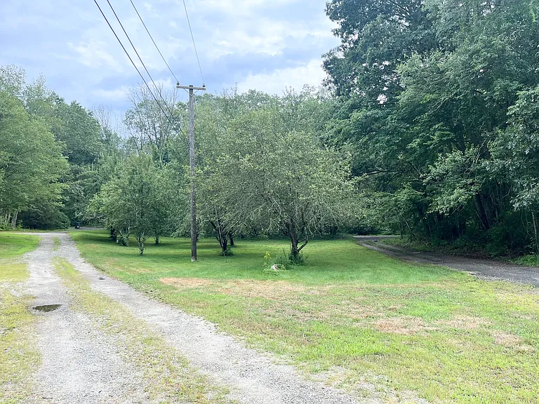 76 Gilliver Rd — Photo 39