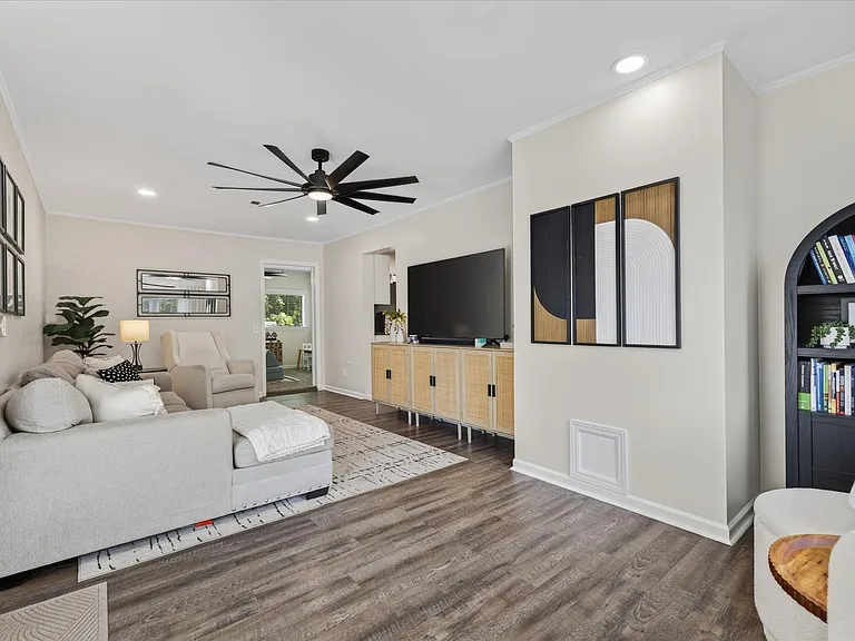 218 Harper Rd — Photo 25