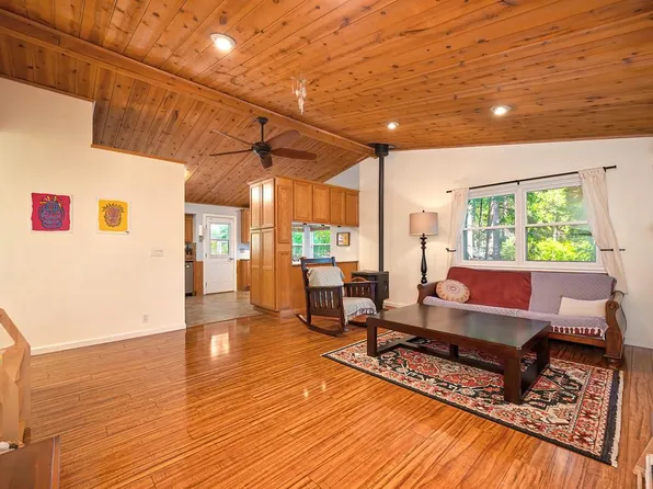 5415 Robert Rd, Pollock Pines, CA 95726