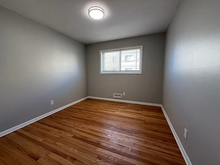 3885 N Humboldt Blvd — Photo 13