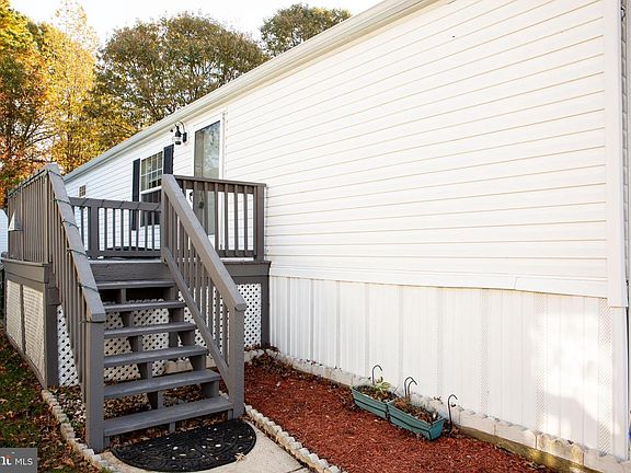 4th image of 8027 Fair Breeze Dr