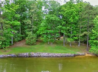114 Greenbay Rd, Mooresville, NC 28117