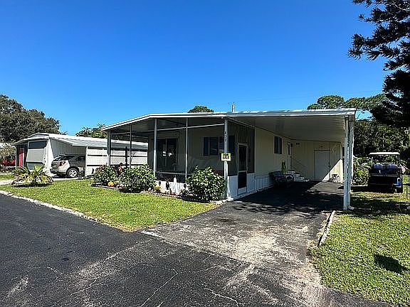 2nd image of 431 E Erie Dr