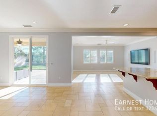 19320 Carranza Ln, Santa Clarita, CA 91350