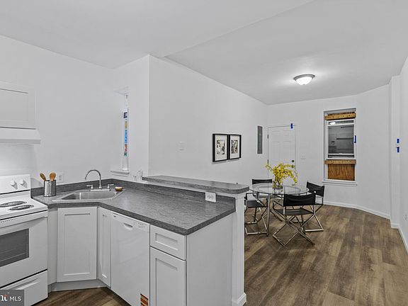5th image of 1552 N Fulton Ave