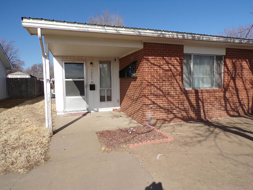 1205 1/2 Brightside Ave, Dodge City, KS 67801 Zillow