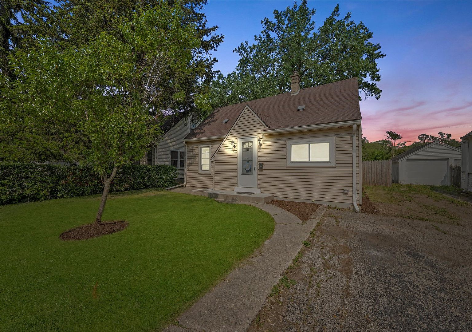 209 Fairlawn Dr, Round Lake Park, IL 60073 Zillow