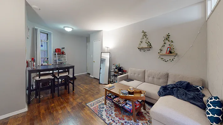 Rented by Bond New York | media 8