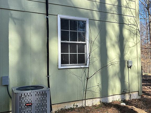 3rd image of 4687 N Pine Dr