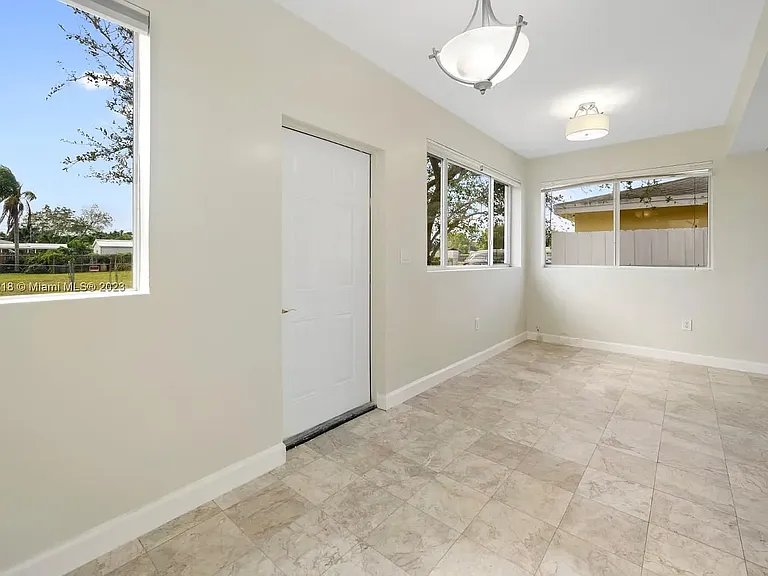 8861 SW 127th Ter — Photo 74
