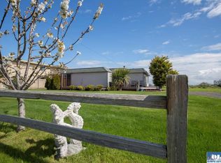 873 Three Crabs Rd, Sequim, WA 98382