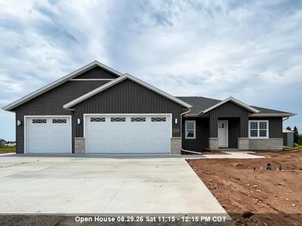 W6890 McAllister Dr, Greenville, WI 54942