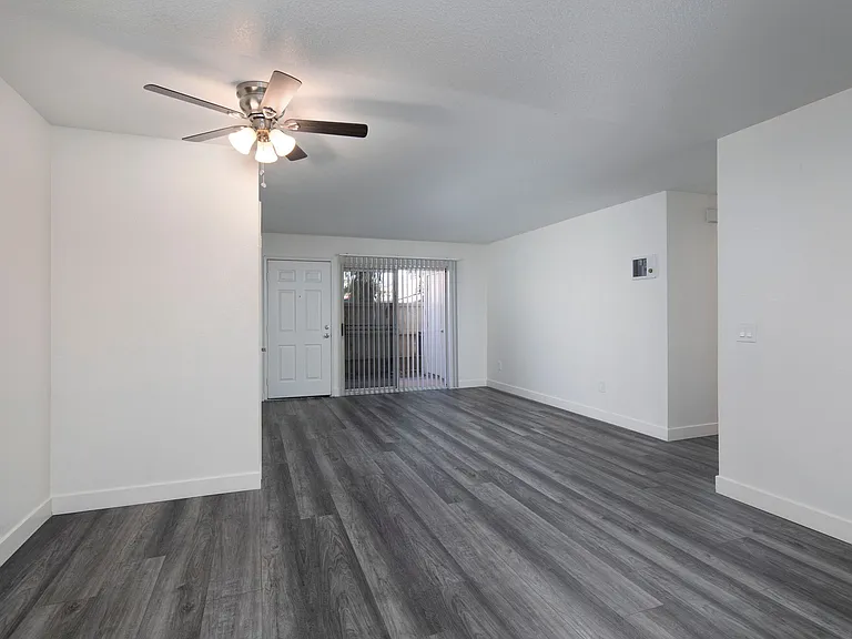 Highland View Apartments — Photo 7