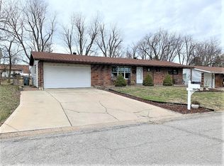 709 Plaza Dr, O'Fallon, MO 63366