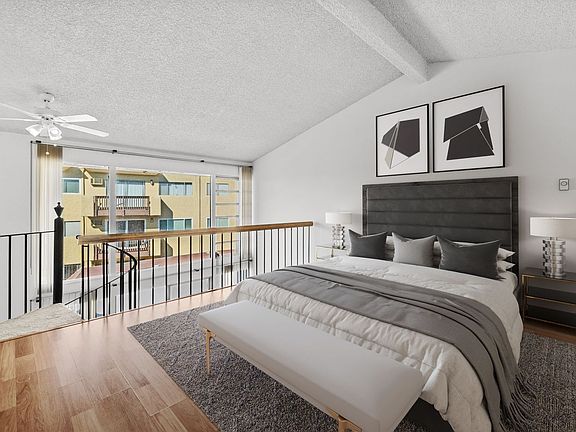 3rd image of 5951 Canterbury Dr Unit 22