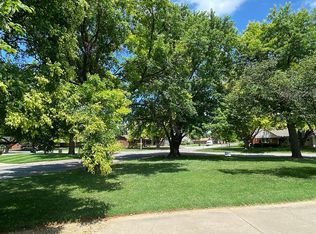 11 Pawnee Dr, Hutchinson, KS 67502