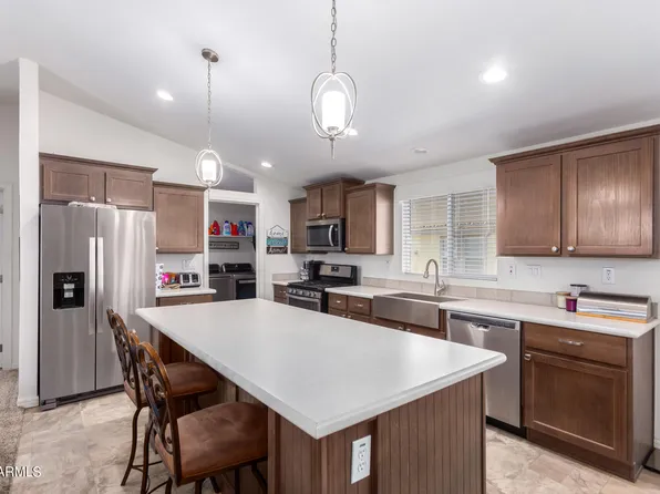 9431 E CORALBELL Avenue #201, Mesa, AZ 85208