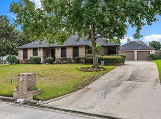 7260 Edgewater Dr, Willis, TX 77318