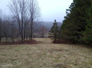 Scott Center Rd, Starrucca, PA 18462