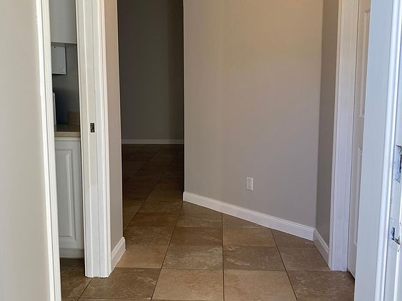 3rd image of 11917 Delfina Ln