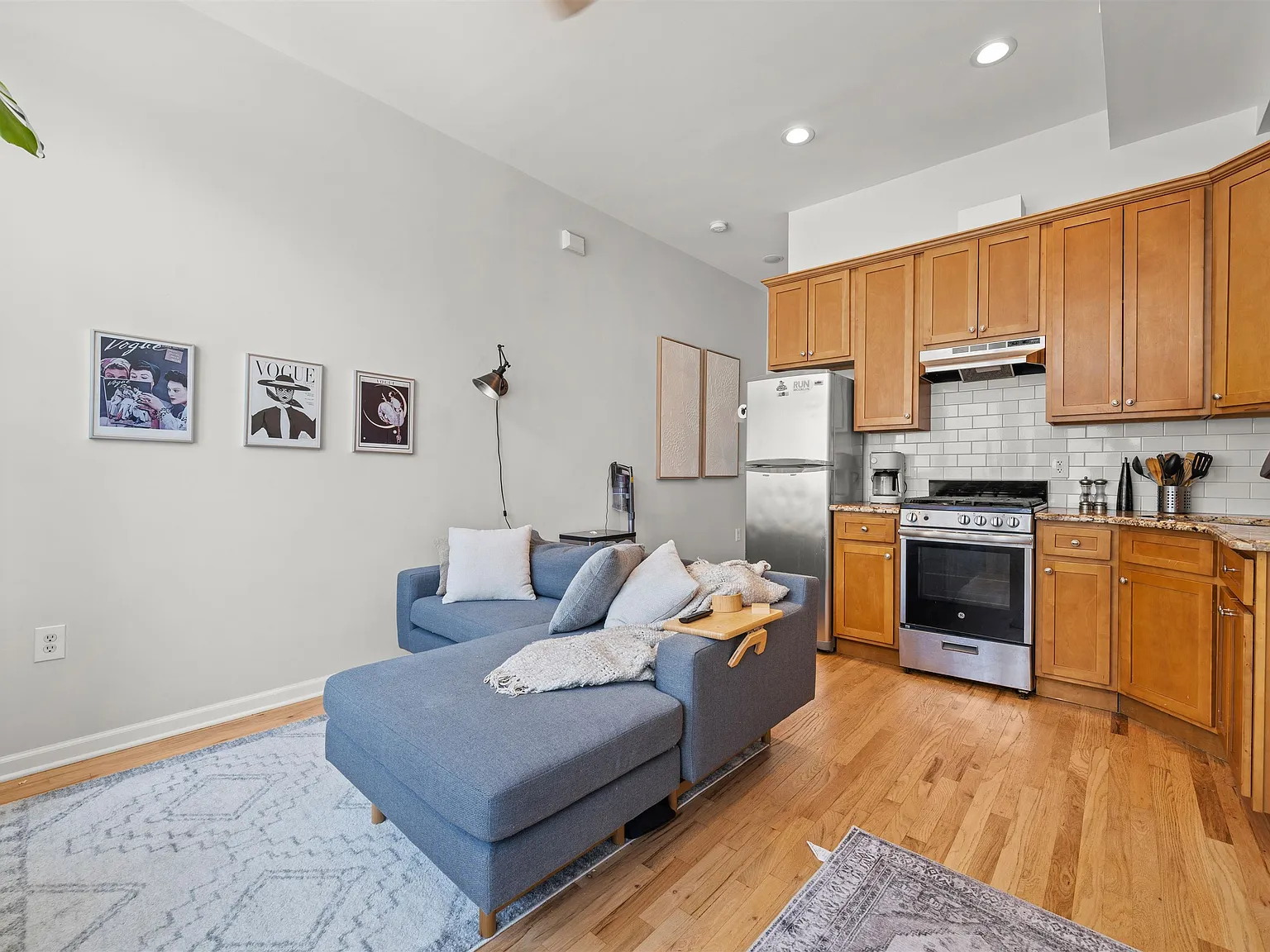 1 bed, 1.0 bath, $2,400 — Photo 4