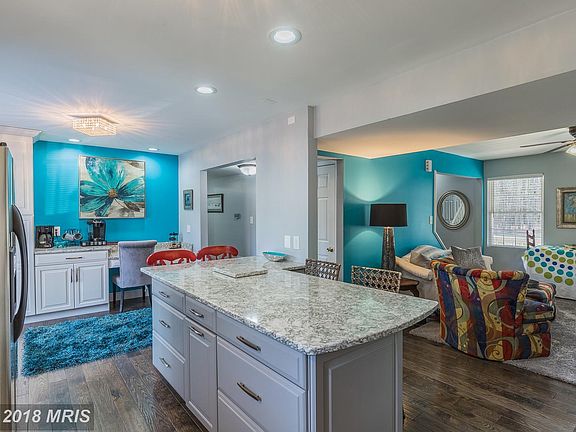 Large Island and Coffee Bar