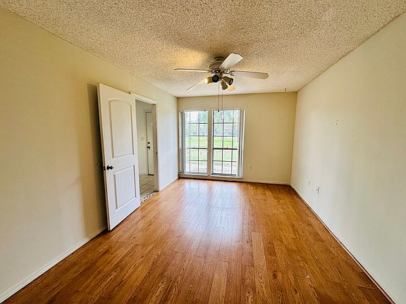 5th image of 4270 Pinebark Ave #1