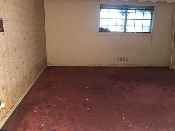 5th image of 1615 Andrews Dr