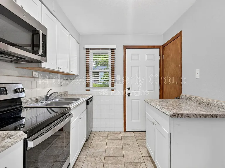 1427 Attica Dr — Photo 8