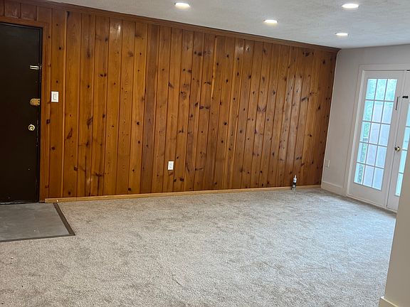 3rd image of 9481 Fairfax Blvd APT 203