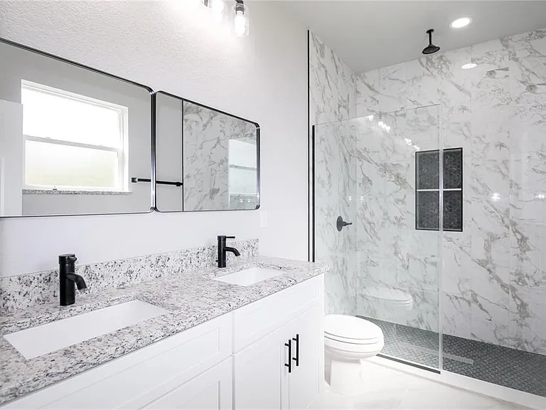 769 Memorial Dr — Photo 13