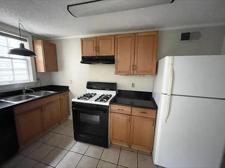 3018-3022 Grand Route Saint John St — Photo 7