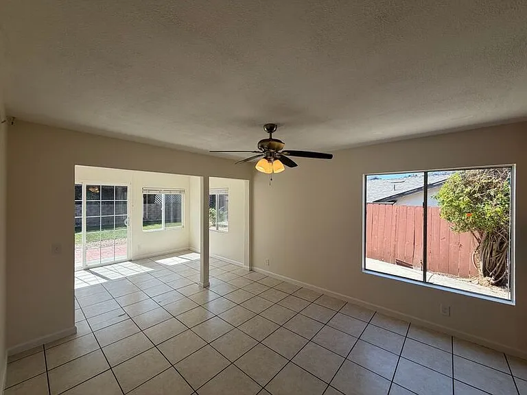 6645 Amberly St — Photo 8