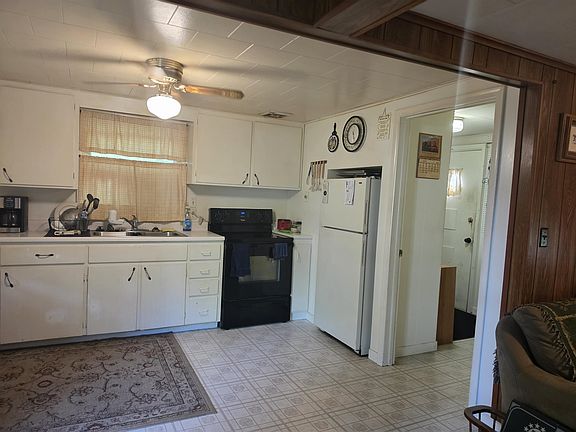 4th image of 11329 Alpine Dr
