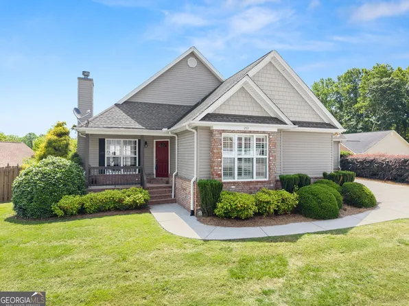 261 Legacy Dr, Demorest, GA 30535