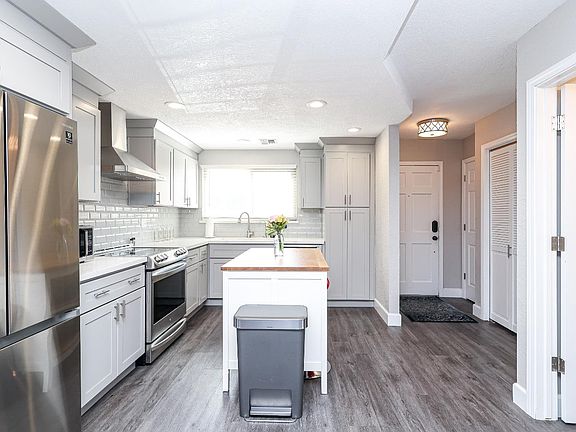 4th image of 3036 Andre Ln