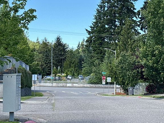 4th image of 12632 21st Ave SE