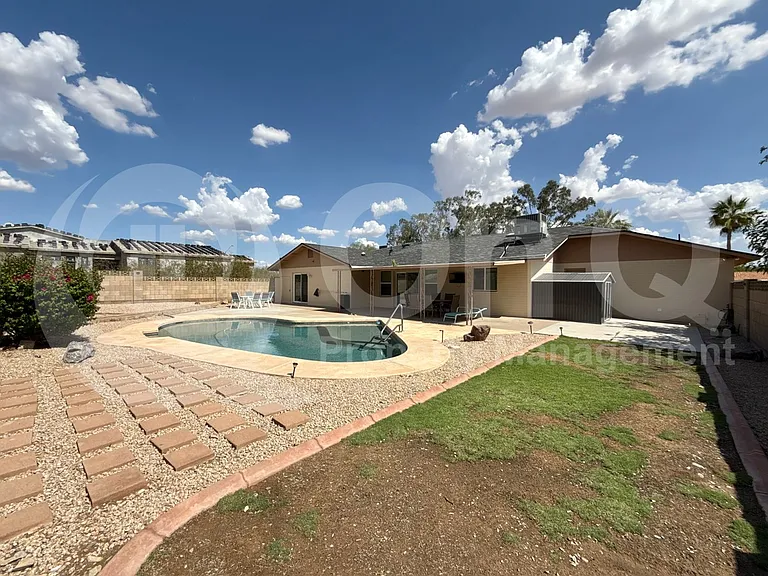 10312 E Cactus Rd — Photo 23